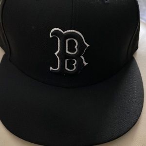 Mens Boston Red Sox black new era hat size 7 1/8